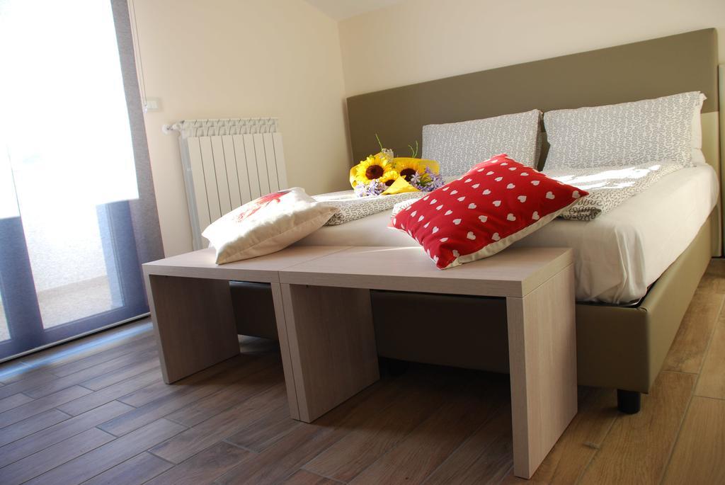 B&B Raffaello A Mare Montesilvano Marina Δωμάτιο φωτογραφία
